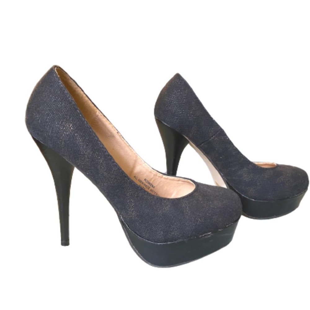 Black Pump with Slight Animal Print size 8